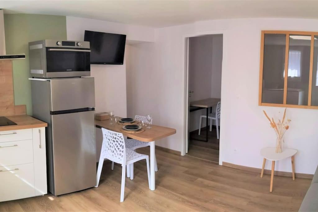 T1 Bis Proche Marais Avec Garage A Moto Apartment Bourges Ngoại thất bức ảnh