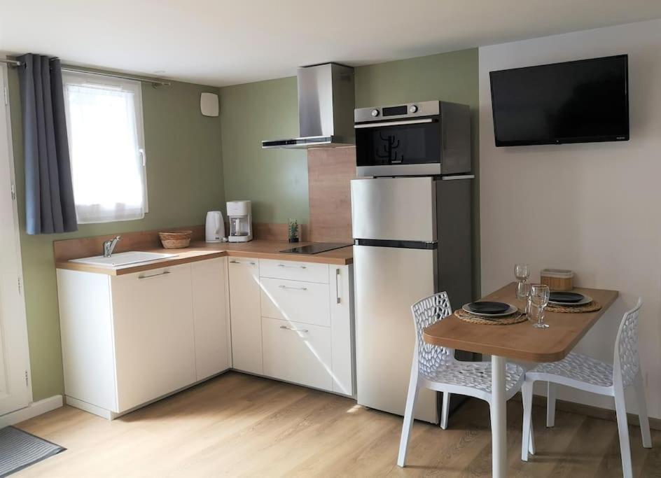 T1 Bis Proche Marais Avec Garage A Moto Apartment Bourges Ngoại thất bức ảnh